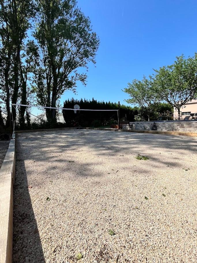 شقة La Provence Avec Piscine Privative En Campagne بيرنيه لو فونتينز المظهر الخارجي الصورة